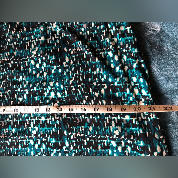 Avenue Skirt-MultiColor Teal, White, Black and Grey - Picture 4 of 7